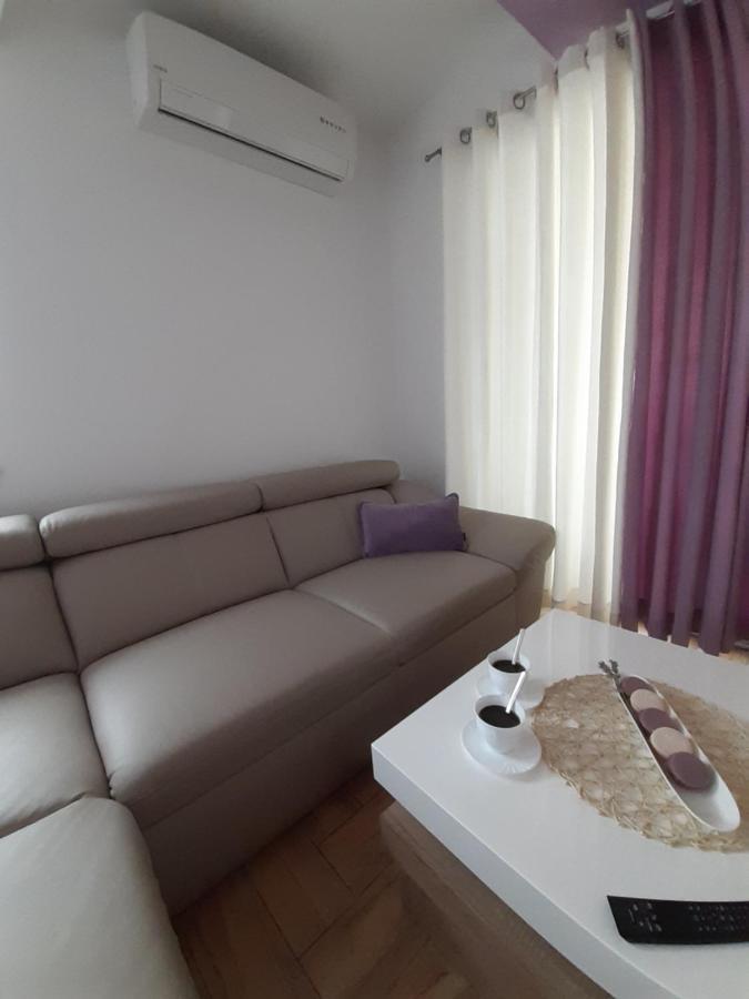 Apartment Dinko Rovanjska Bagian luar foto