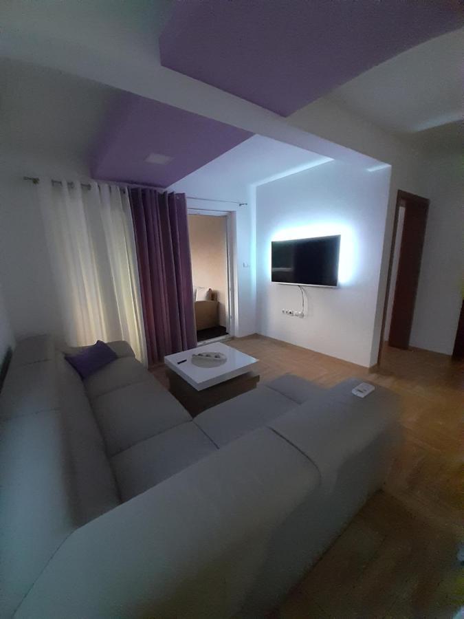 Apartment Dinko Rovanjska Bagian luar foto