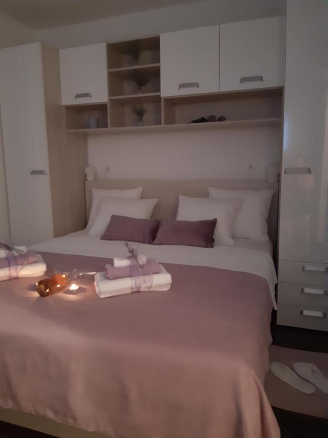 Apartment Dinko Rovanjska Bagian luar foto