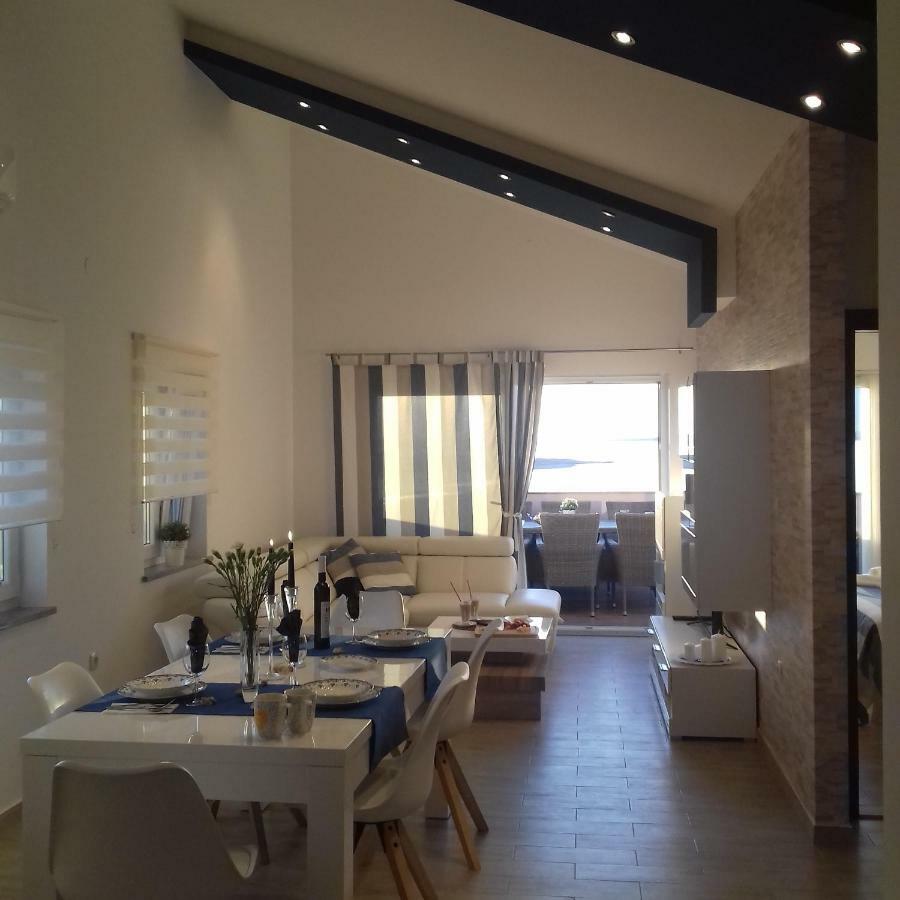 Apartment Dinko Rovanjska Bagian luar foto